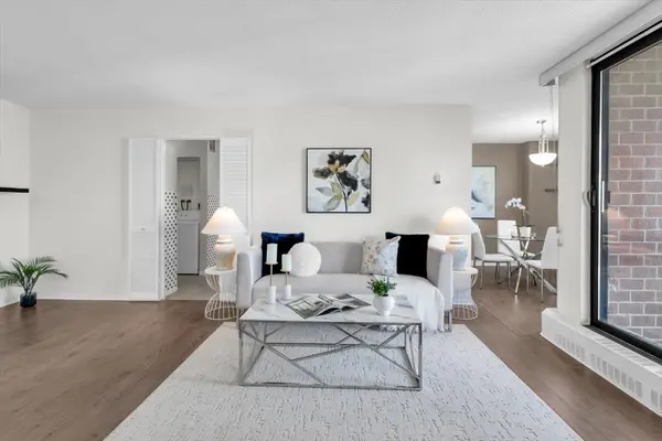 90 Ling RD #PH109, Toronto E10, ON M1E 4Y3