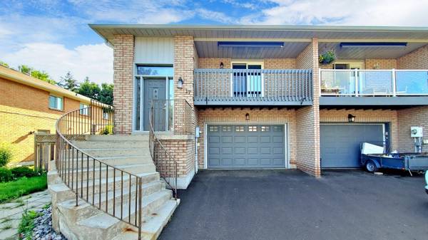 17 Porritt ST #MAIN, Barrie, ON L4N 6Y5