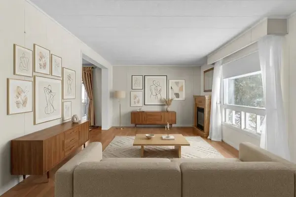 3 DONALD DR, Oro-medonte, ON L0L 1T0