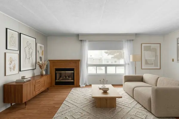 3 DONALD DR, Oro-medonte, ON L0L 1T0