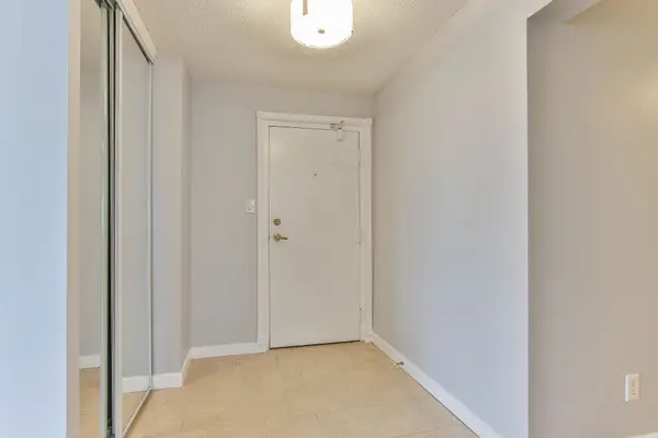 570 Proudfoot LN #309, London North, ON N6H 4Z1