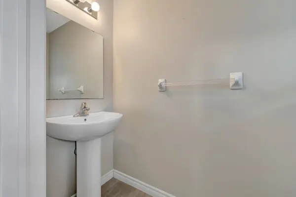 50 Pinnacle DR #57, Kitchener, ON N2P 0H8