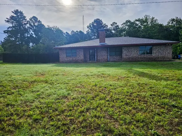 800 An County Road 414, Palestine, TX 75803