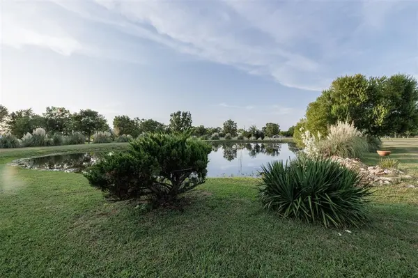 4699 County Road 1600, Alba, TX 75410