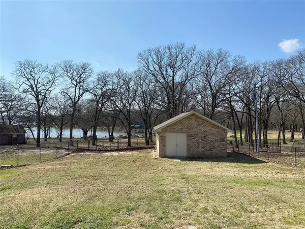 2833 Rodeo Drive, Quinlan, TX 75474