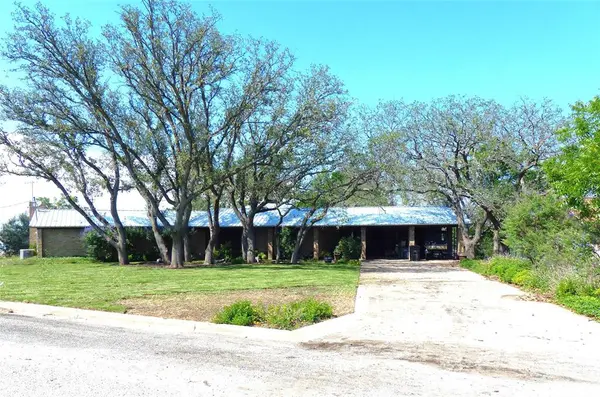 135 Lakeview, Brady, TX 76825