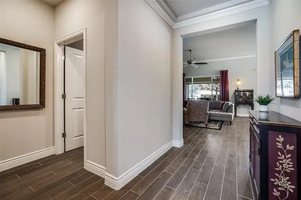 9724 Rivercrest Drive, Denton, TX 76207