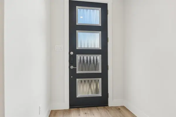 12895 Red Hawk Drive #19, Farmers Branch, TX 75234