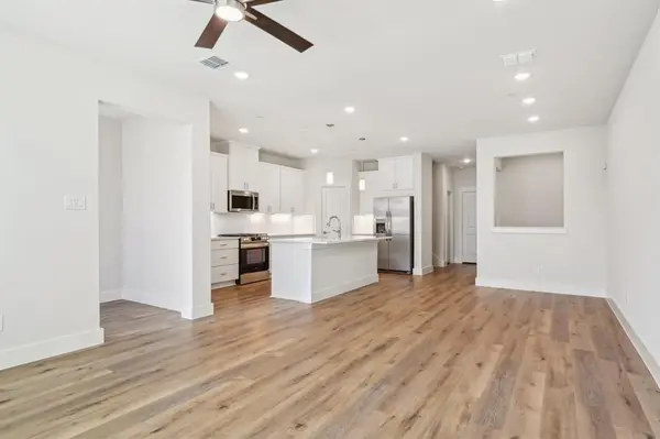 12895 Red Hawk Drive #19, Farmers Branch, TX 75234