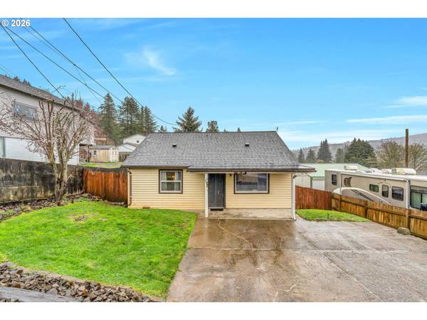 863 NE POPLAR ST, Clatskanie, OR 97016