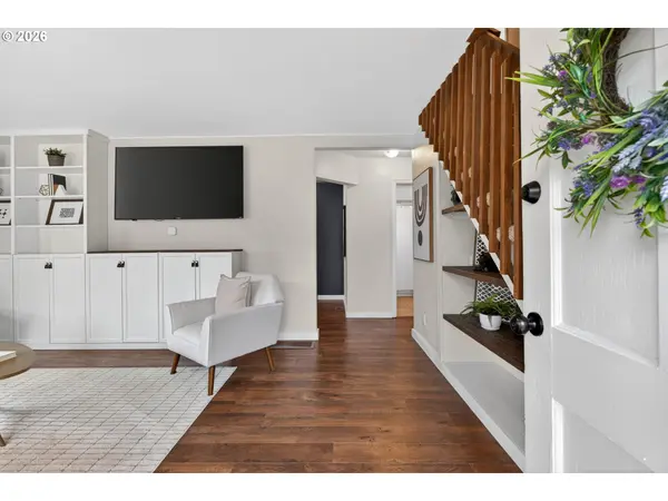 210 SE 218TH AVE, Gresham, OR 97030