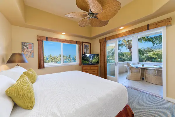 78-6721 ALII DR #303, Kailua-kona, HI 96740