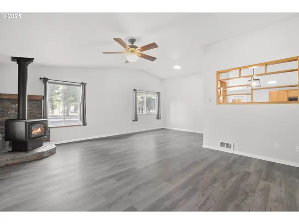 15711 DEEDON LN, La Pine, OR 97739