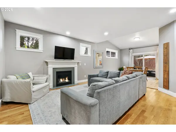 9250 SW SAGERT ST, Tualatin, OR 97062