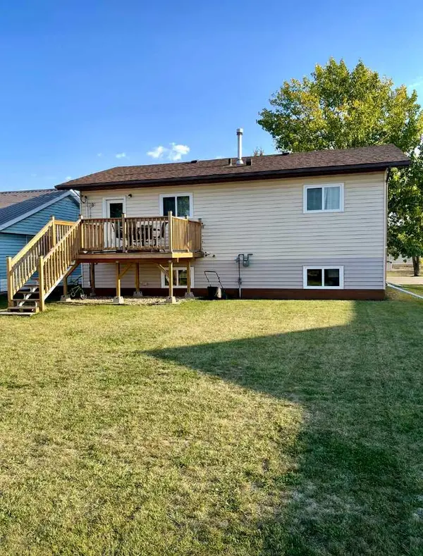 116 Central Avenue NW, Falher, AB T0H 1M0