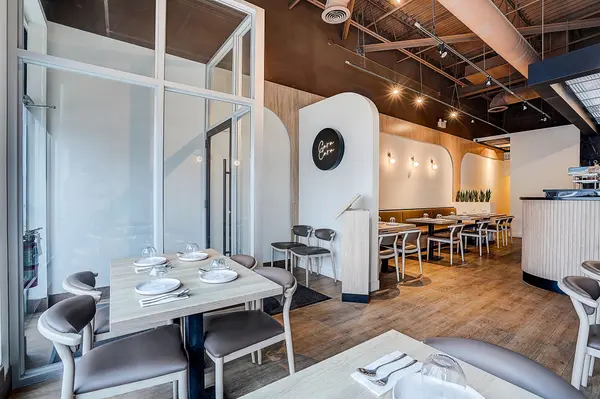 16 Vogell RD #D, Richmond Hill, ON L4B 3K4