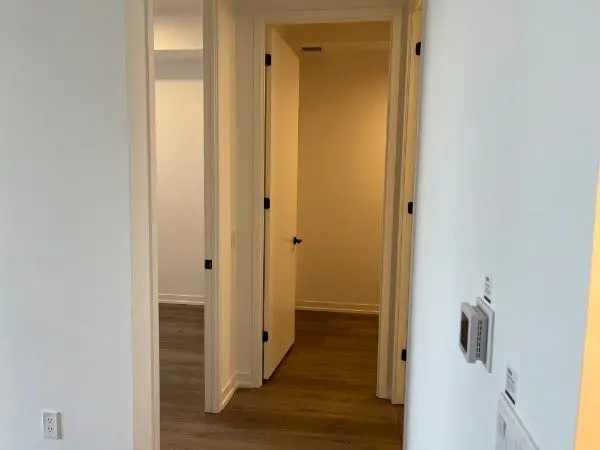 28 Interchange WAY #101, Vaughan, ON L4K 0P8