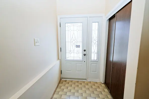 8 Cheryl CT, Brampton, ON L6V 3C2