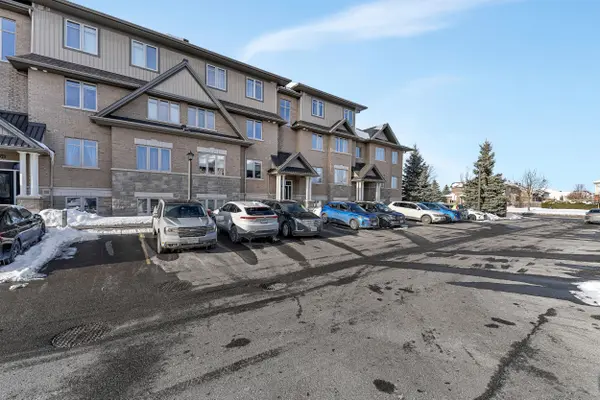 1004 Beryl Private #B, Blossom Park - Airport And Area, ON K1V 2M4