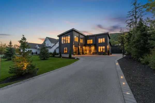 118 Barton BLVD, Blue Mountains, ON N0H 1J0