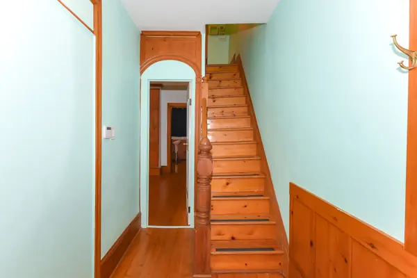 19 Gould ST, Tunneys Pasture And Ottawa West, ON K1Y 2P1