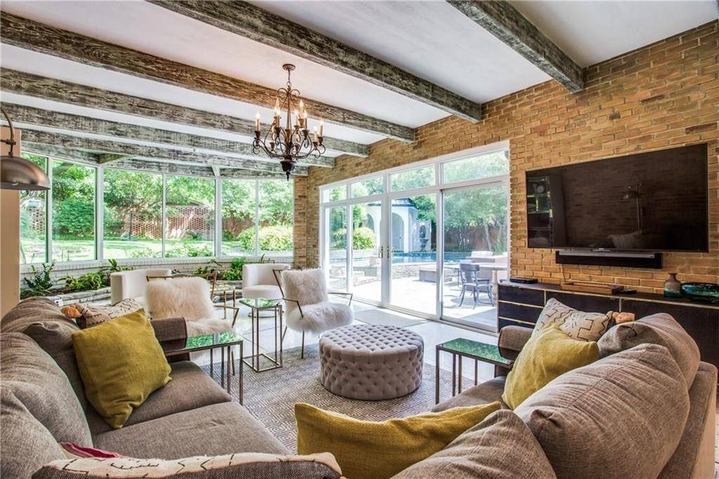 4804 Alan Dale Lane, Dallas, TX 75209