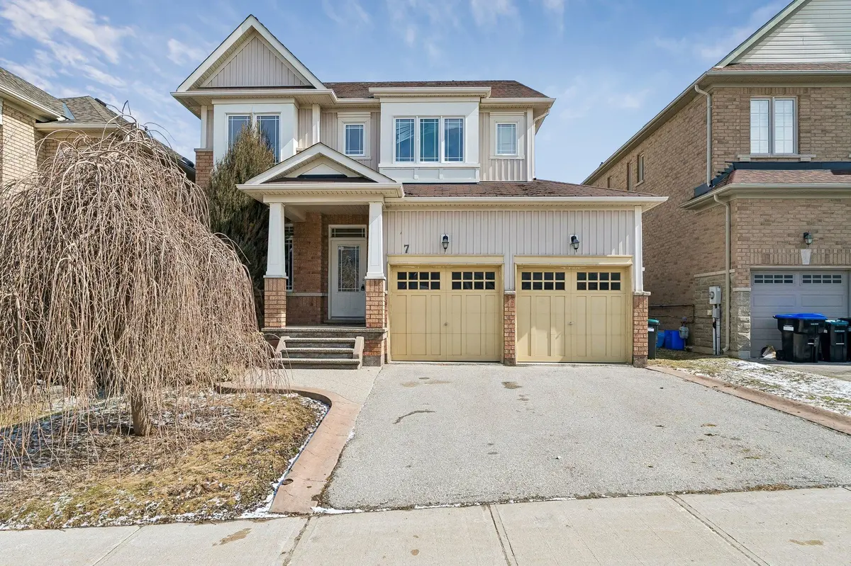 7 West Park AVE, Bradford West Gwillimbury, ON L3Z 0A5