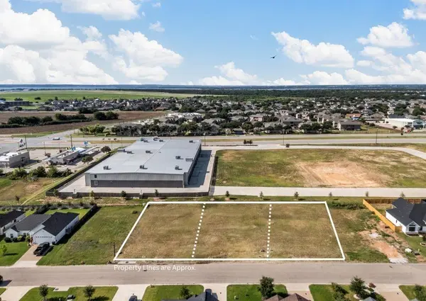 9924 Bridlewood Lane, Waco, TX 76708