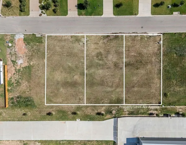 9924 Bridlewood Lane, Waco, TX 76708