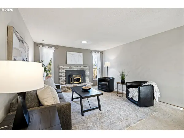 1500 CAROBELLE CT, Cottage Grove, OR 97424