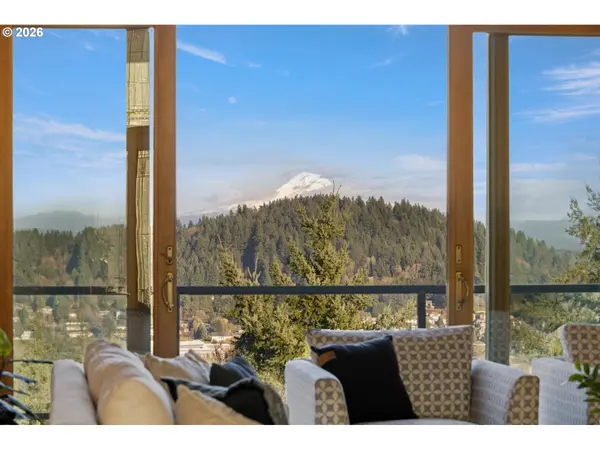 10300 SE SUN BURST WAY, Happy Valley, OR 97086