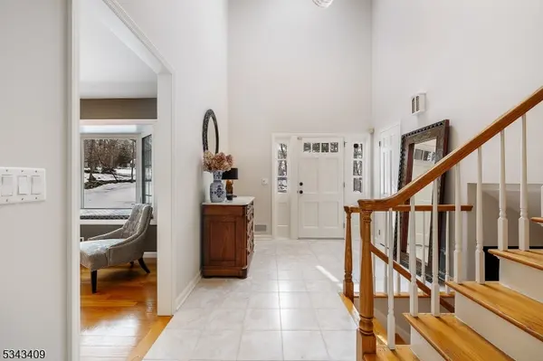 149 Knollwood Dr, Watchung Boro, NJ 07069