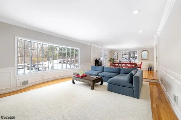 149 Knollwood Dr, Watchung Boro, NJ 07069