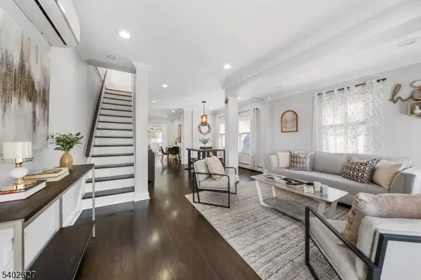 245 N 12Th St, Kenilworth Boro, NJ 07033