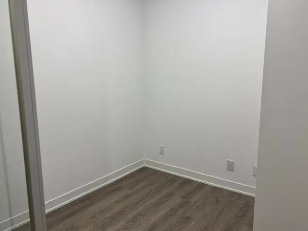 180 Front ST E #1010, Toronto C08, ON M5A 0K9