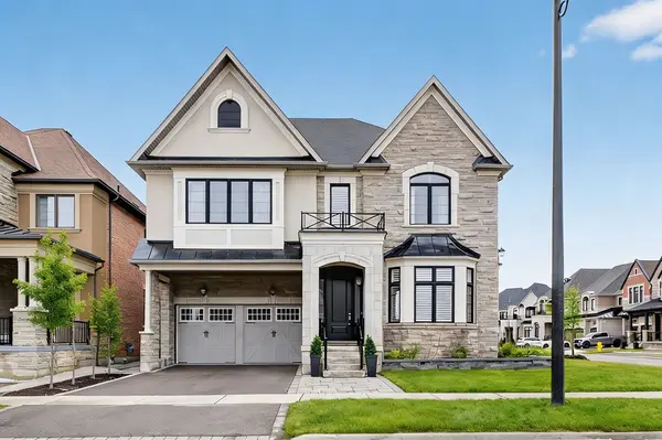 1 John Henry ST,  Vaughan,  ON L4H 4W1