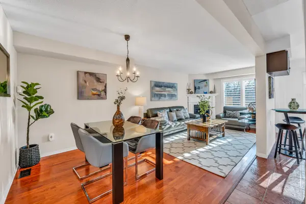 1276 Silvan Forest DR #25, Burlington, ON L7M 4V8