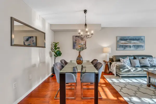 1276 Silvan Forest DR #25, Burlington, ON L7M 4V8