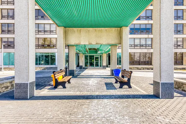 320 Mill ST #1111, Brampton, ON L6Y 3V2