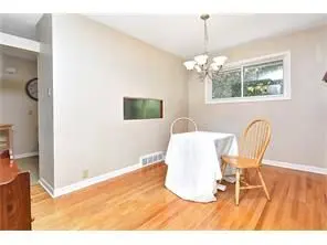 14 Greenwich AVE, Cityview - Parkwoods Hills - Rideau Shore, ON K2E 5E6