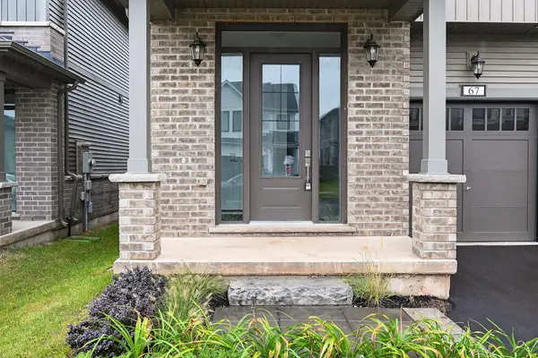 67 Starfire CRES, Hamilton, ON L8E 0K8