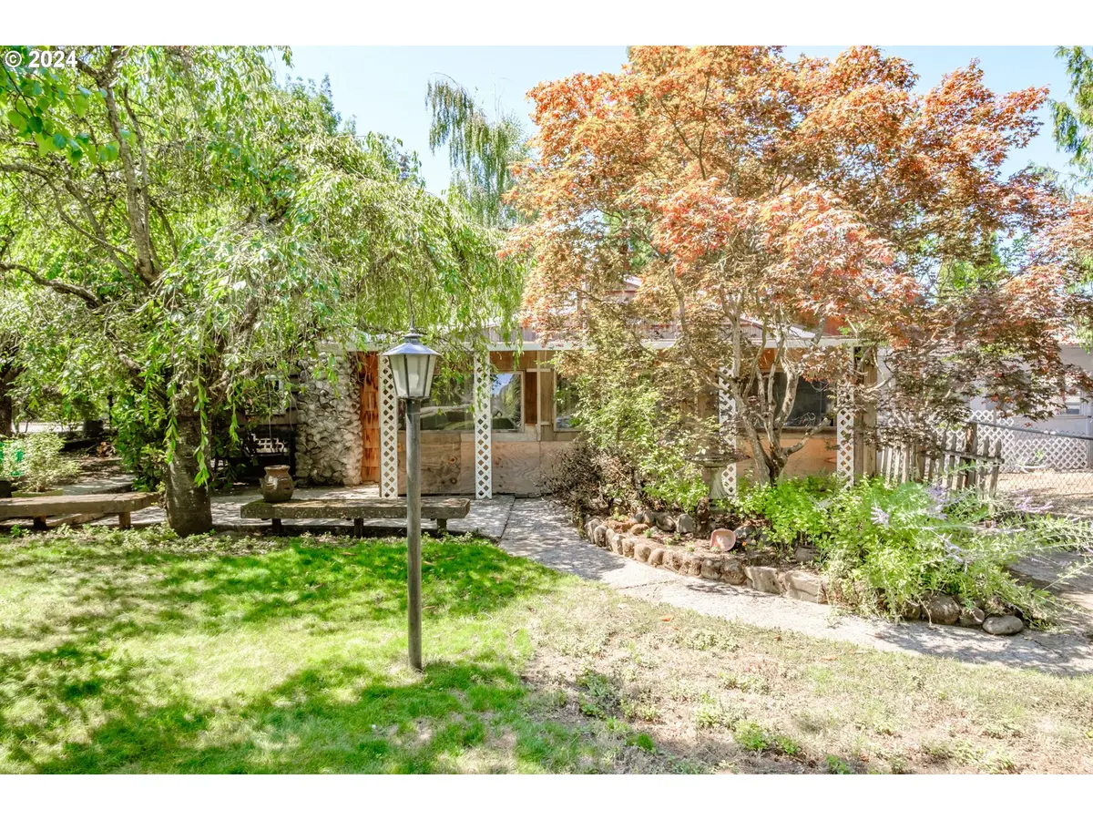 6025 SE 124TH AVE, Portland, OR 97236