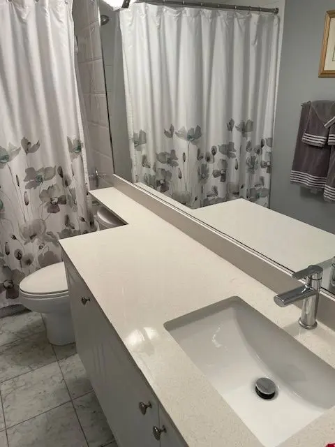 109 Front ST E #930, Toronto C08, ON M5A 4P7