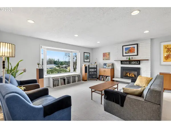 14275 SE HOLLY VIEW TER, Damascus, OR 97089