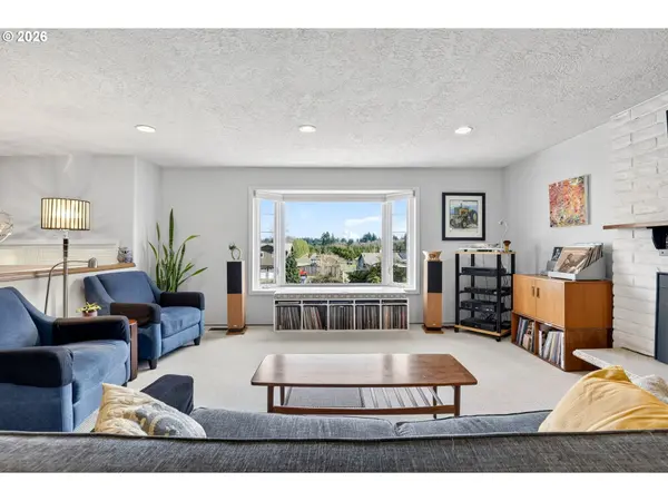 14275 SE HOLLY VIEW TER, Damascus, OR 97089