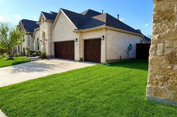 3313 Brookglen Drive, Lewisville, TX 75010