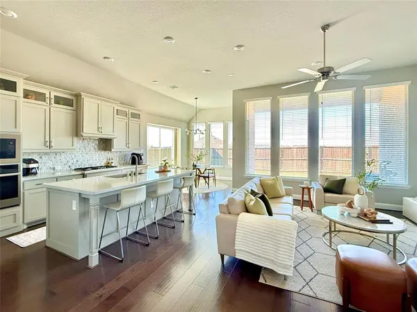 3313 Brookglen Drive, Lewisville, TX 75010