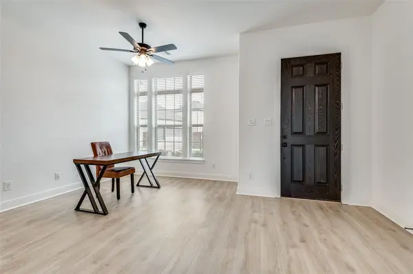 4800 Prairie Crest Lane, Arlington, TX 76005