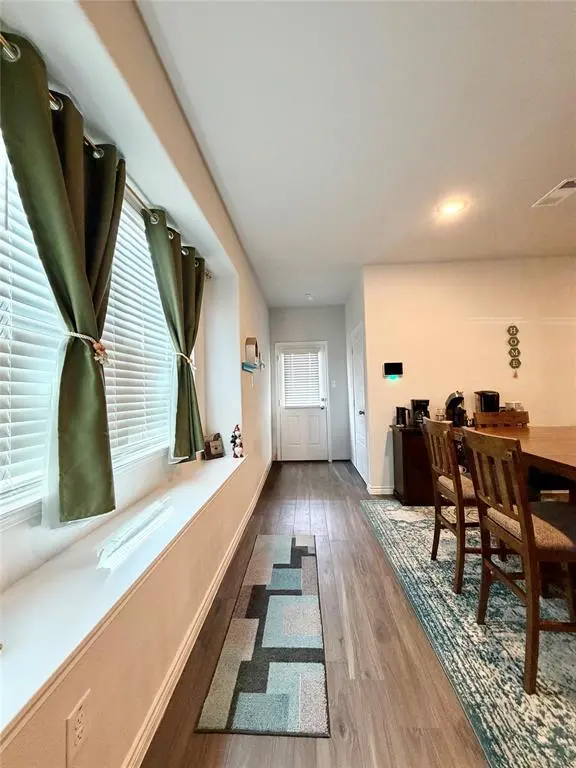 5664 Shore Point Trail, Fort Worth, TX 76119