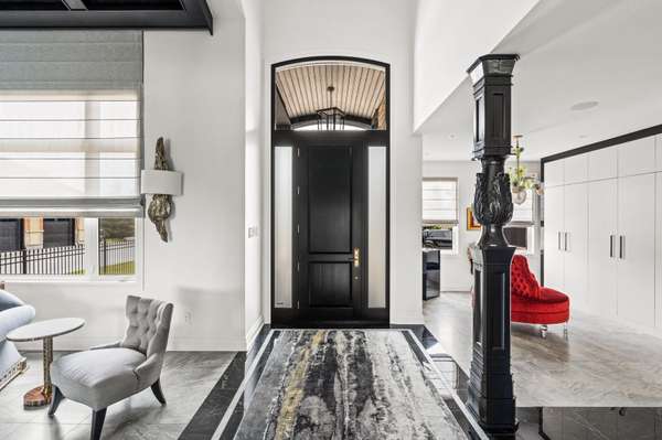 151 Winding WAY, Barrhaven, ON K2C 3H1